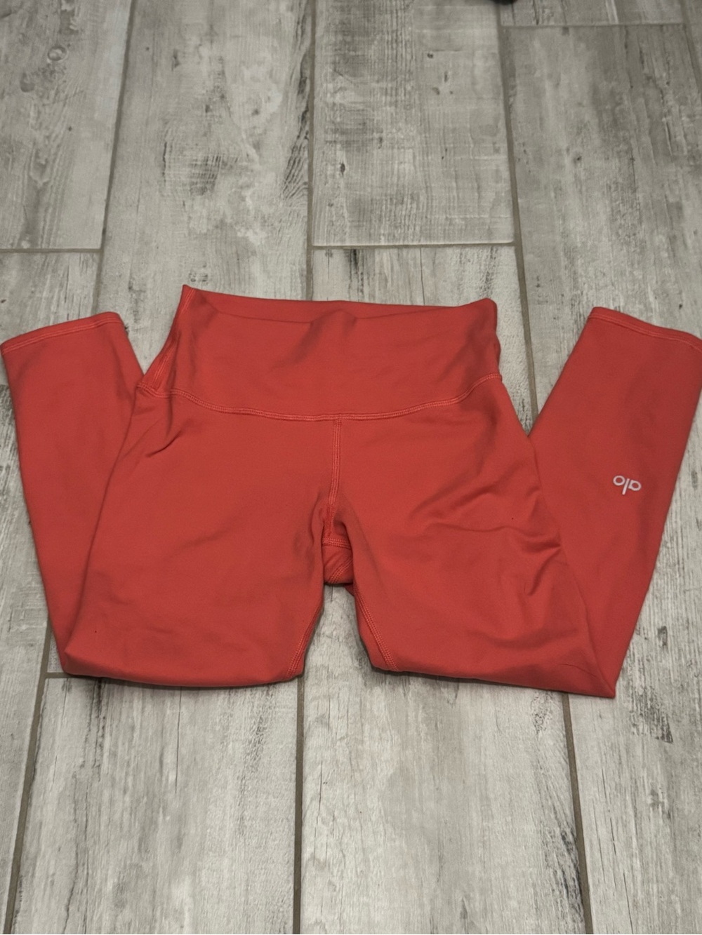 ALO leggings
